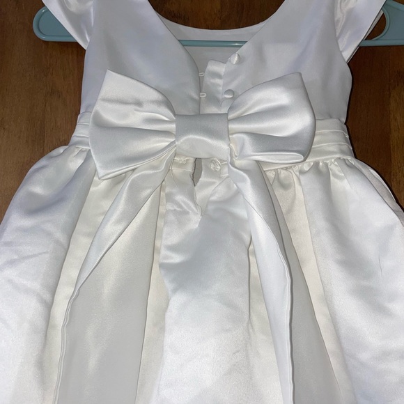 White formal toddler girls dress 4T - Picture 3 of 4